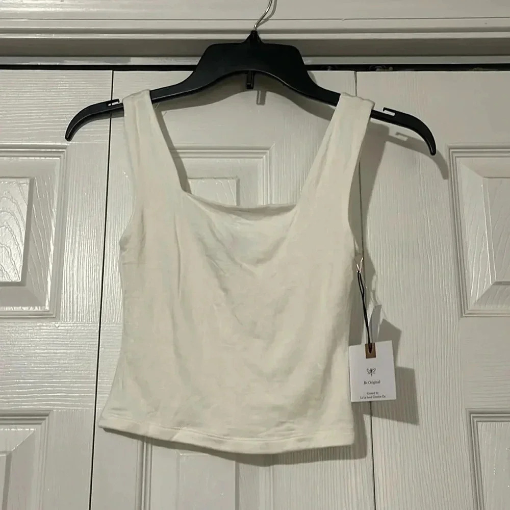 Originality buttery soft white crop tank top NWT M
